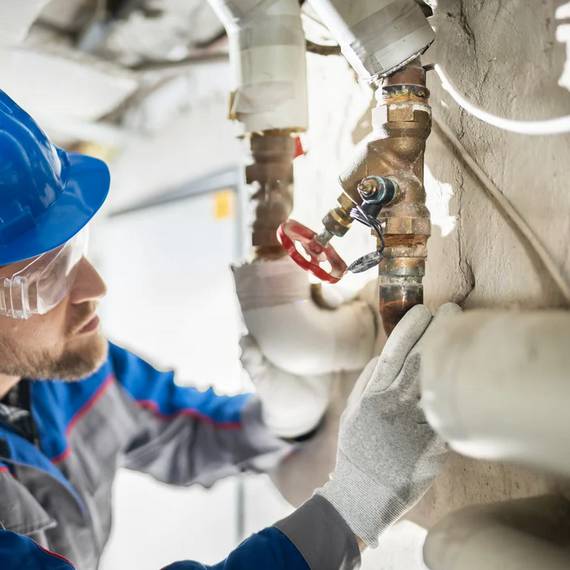 Lo Espejo, Gasfitería